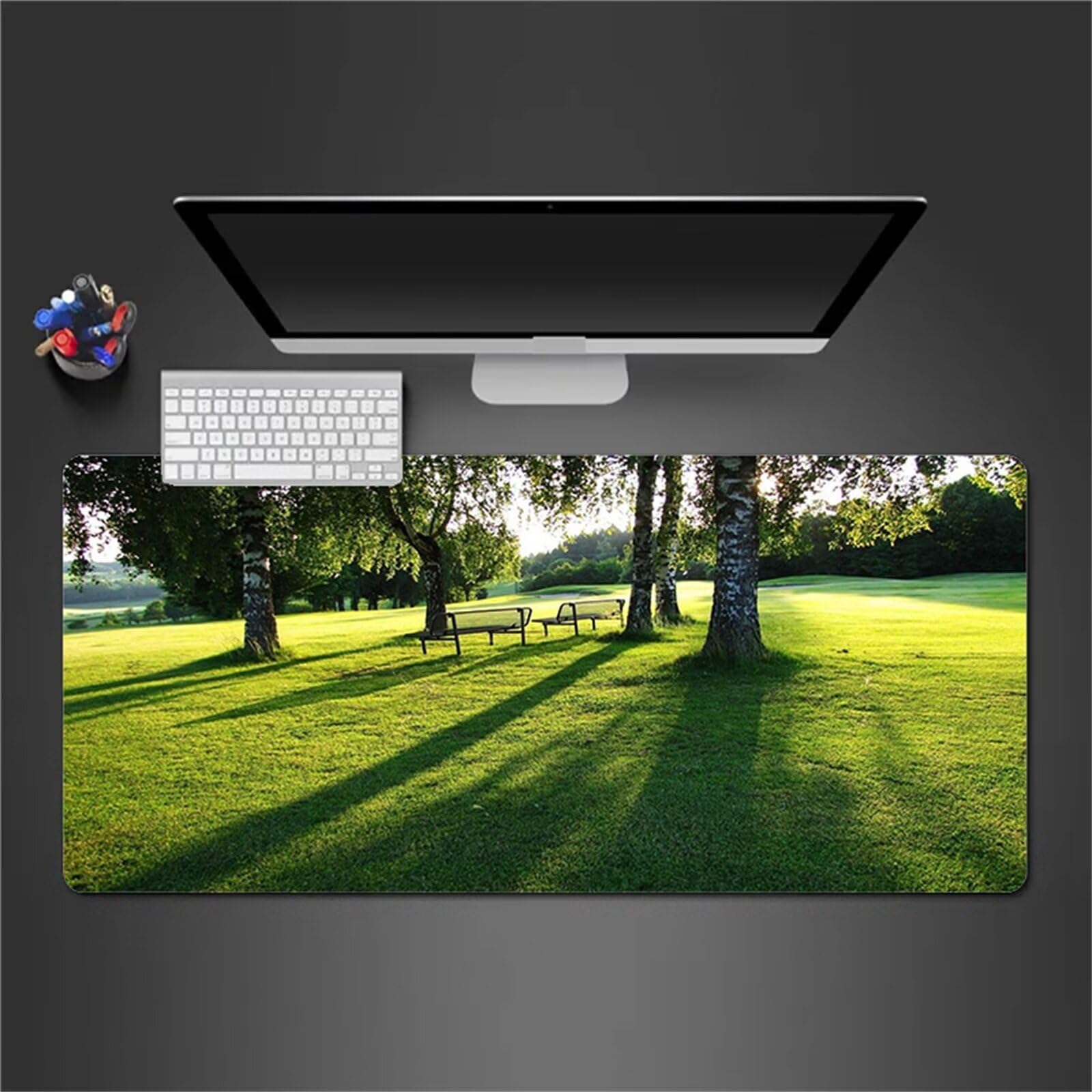 Grand Tapis de Souris de Jeu Parc Paysager Tapis de Souris XXL 900x400x3mm éTendu Tapis de Bureau avec Base en Caoutchouc Antidérapant et Bords Cousus pour Clavier et Souris
