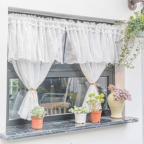 Amazon カフェカーテン おしゃれ 北欧 間仕切り 小窓用カーテン フリンジ付き かわいい キッチン 小窓用 カフェ レース付き 目隠し 0 180cm 喫茶店 店舗飾り 洗面所 出窓 インテリア 飾り物 はくしょく 窓口 洗濯可能 カフェカーテン オンライン通販