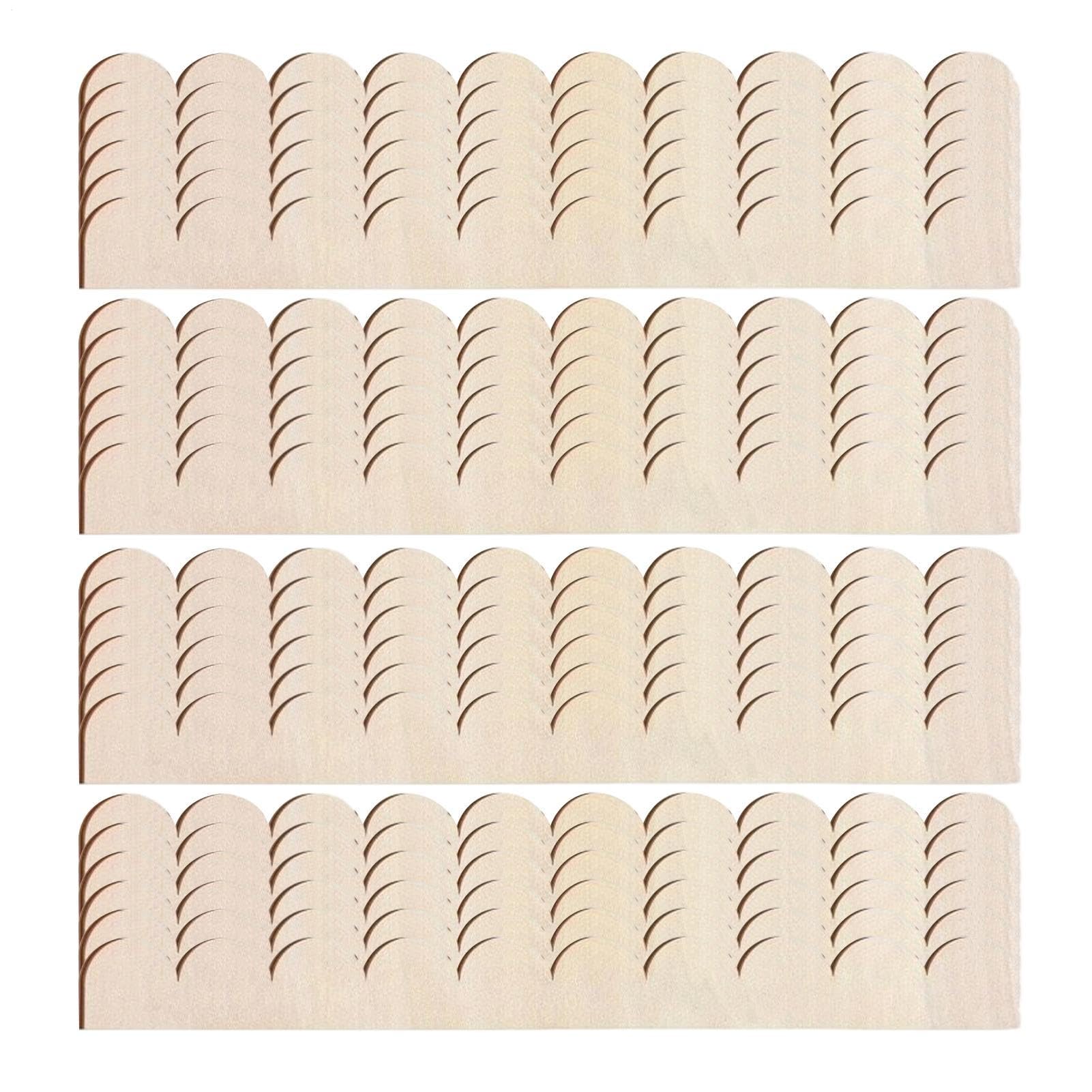 Tira de madera rizada y listones decorativos para pared de entrada