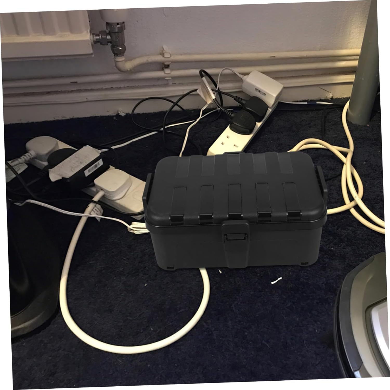 DOITOOL Weatherproof Extension Cord Cover for Outdoor Use Easy to Install Protective Box for Plug and Socket Electric Outlet Cover for Garden and Patio