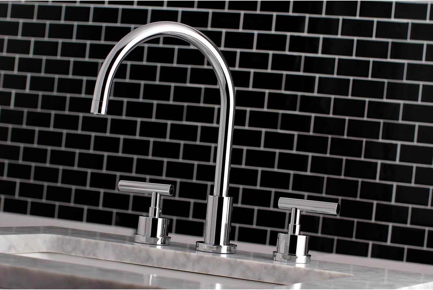 Kingston Brass KS8921CML 8 in. Widespread Bathroom Faucet, Polished Chrome