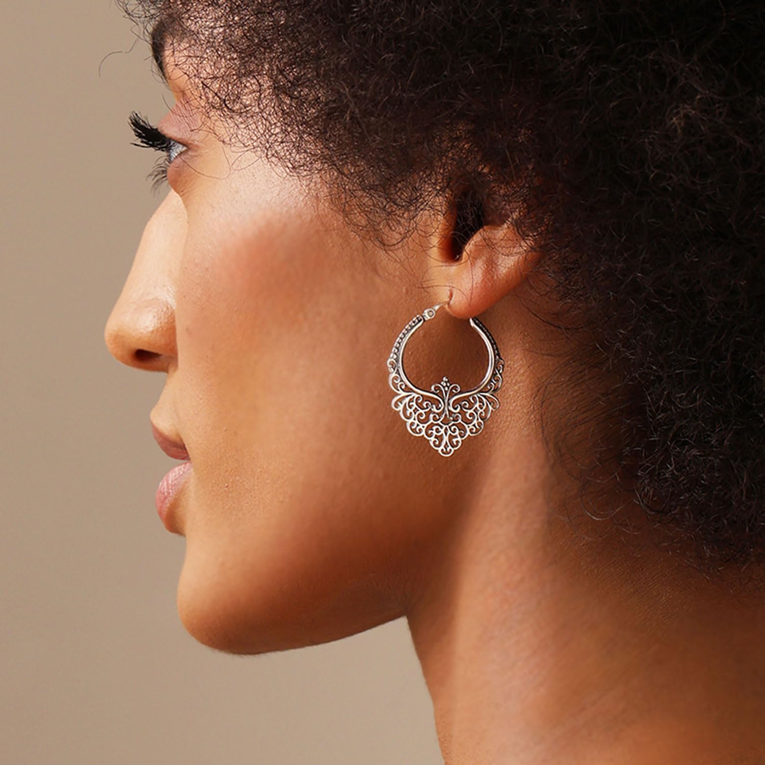 LeCalla 925 Sterling Silver Chunky Hoop Earrings for Jewelry Gifts | Hypoallergenic Medium & Large Click-Top Italian Earring Hoops for Women - Image 2