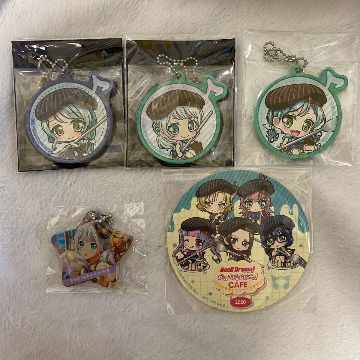 バンドリカフェ 缶バッチ アクキー