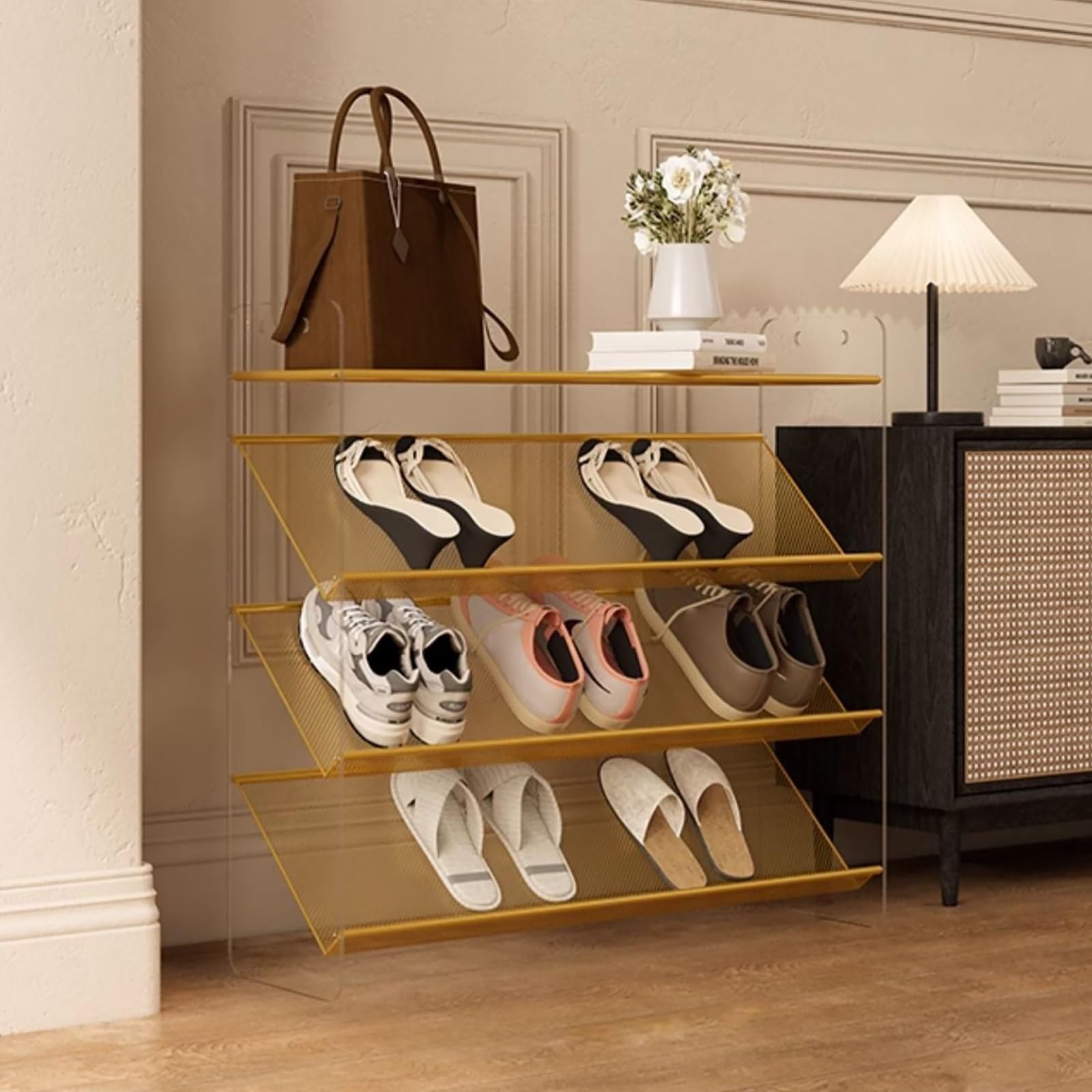 Étagère moderne dorée haut de gamme pour chaussures et maroquinerie