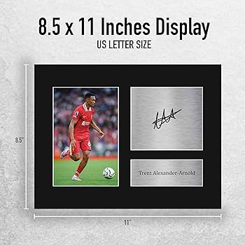リバプール　アーノルド　フォト　サイン入り Amazon.com: HWC Trading Trent Alexander-Arnold Signed Printed