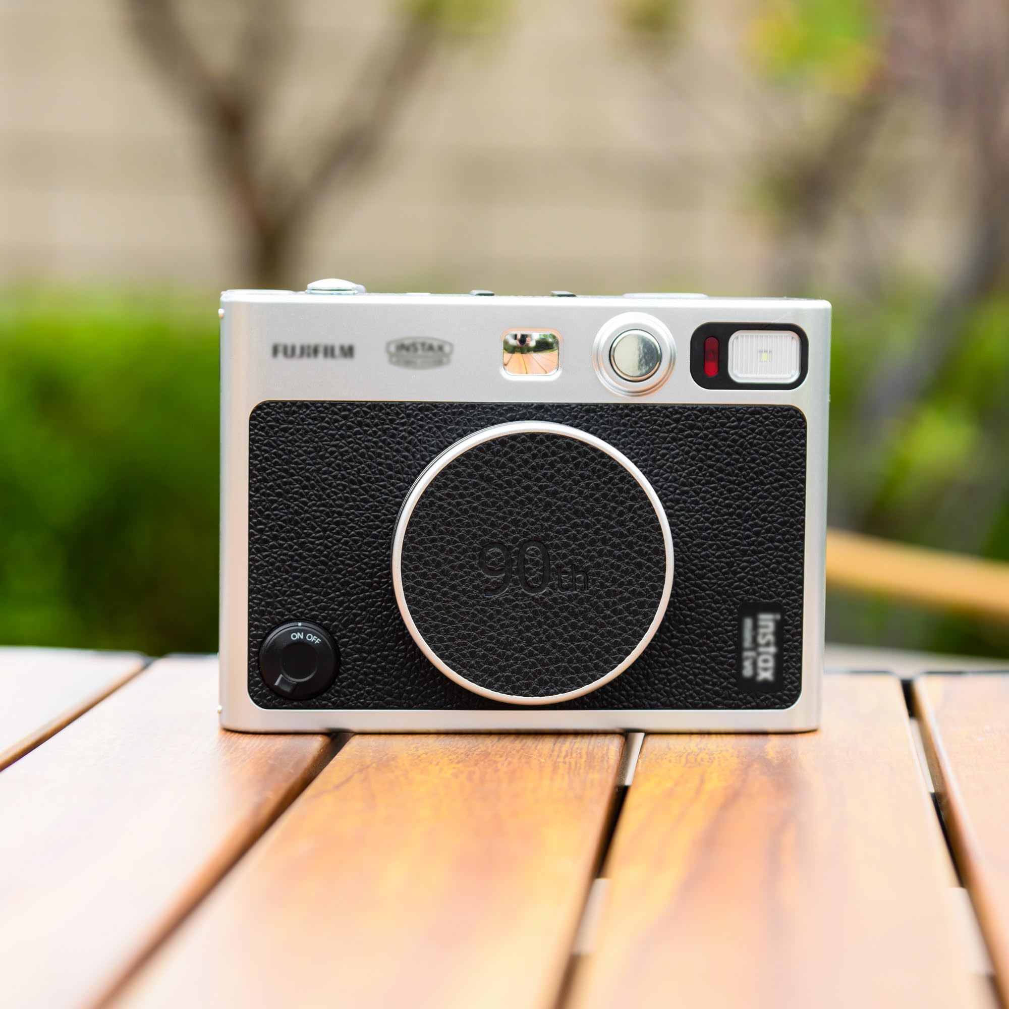 JJC Metalowa osłona obiektywu do aparatu fotograficznego Fuji Instax Mini Evo, akcesoria Mini EVO aluminiowa osłona obiektywu ze skórzaną powierzchnią i miękką stroną wewnętrzną z tworzywa EVA, czarna