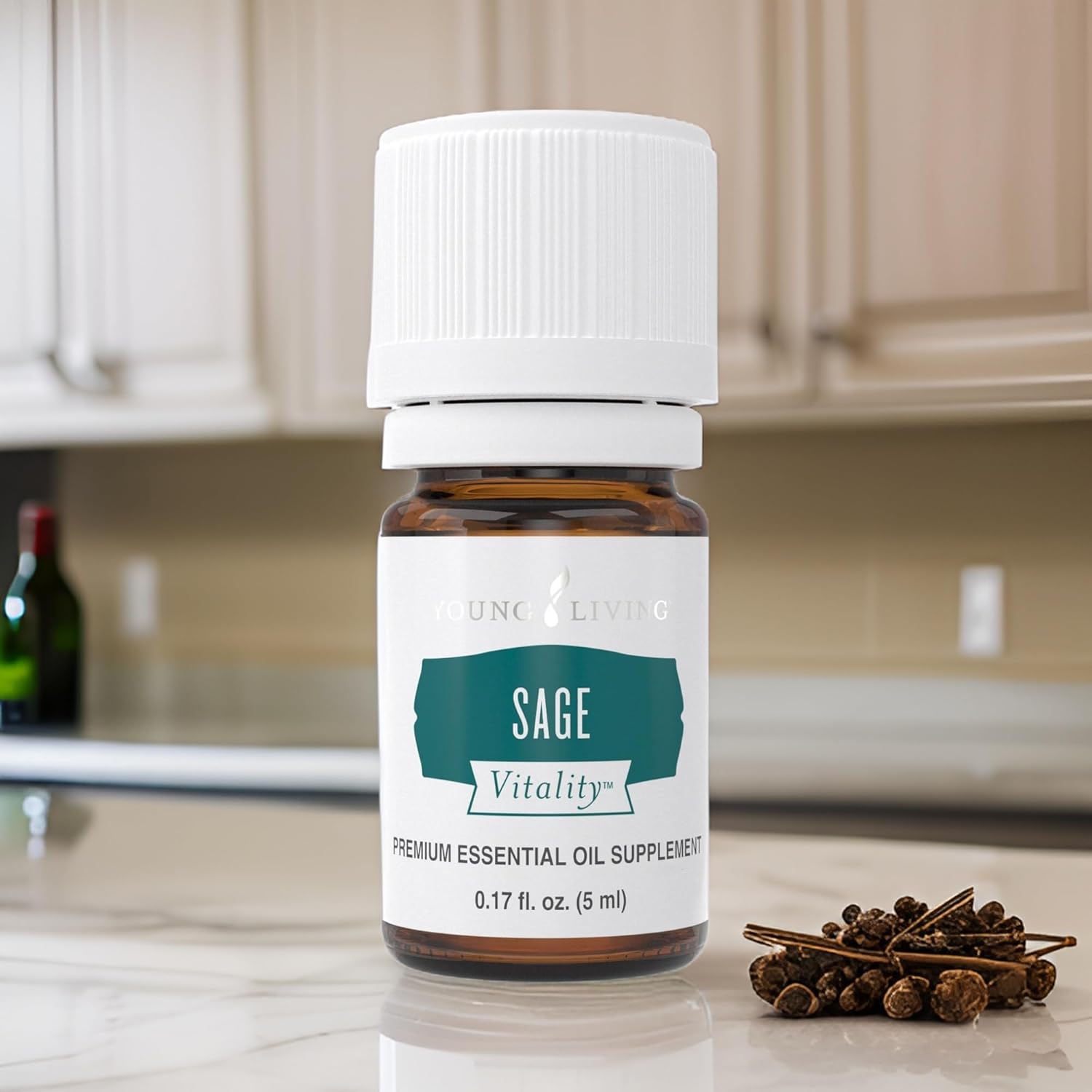 Young Living Sage Vitality Essential Oil - 5ml - Ideal for Clearing Rituals and Culinary Use - Supports Women's Well-Being - Aromatherapy with Cleansing Properties