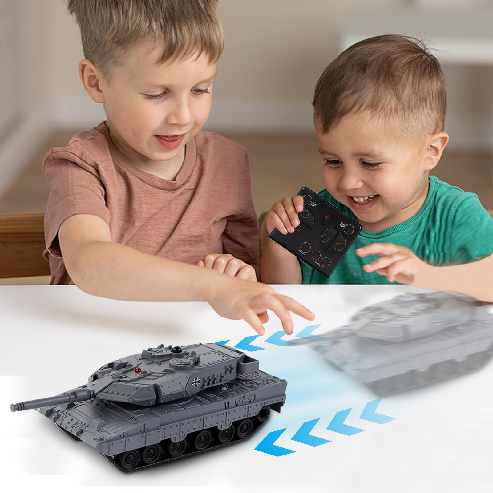 Générique Tank RC, Fonction Télécommandée, 13,5x5,5x4,5 Cm, Réservoir De L'armée À Distance, Véhicule De Bataille RC Rechargeable, Véhicule Modèle pour La Course De Loisirs en Plein Air