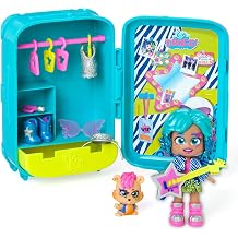 KOOKYLOOS Suzies Suitcase Dolls Suitcase with Over 14 Fashion Accessories and Exclusive Doll with 3 Fun Expressions. Includes Clothes, Accessories and Shoes, Hangers and an Exclusive pet