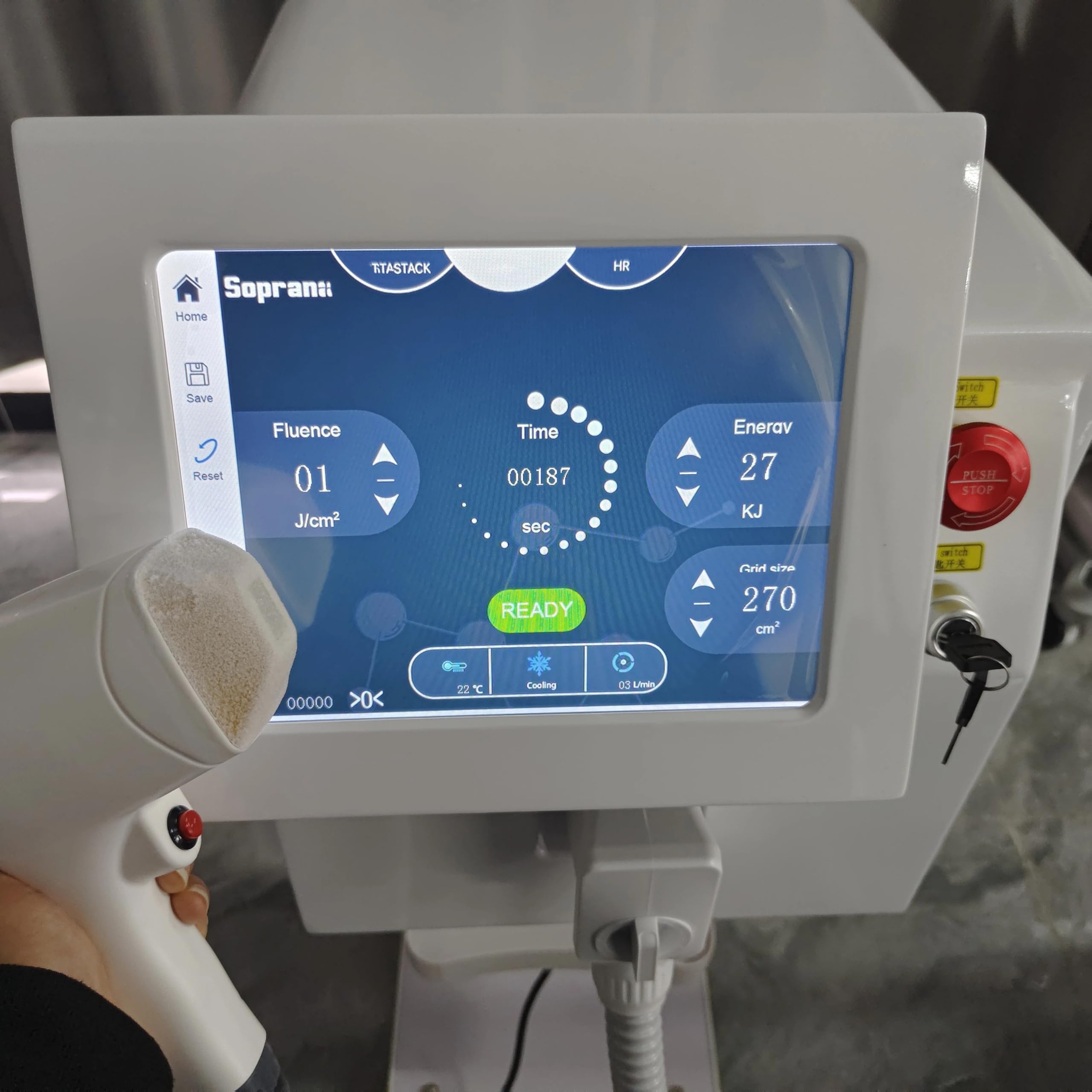 Epilatore Laser Professionale (755/808/1064nm) per Viso e Corpo - Depilazione Permanente Sicura per Uomini e Donne, Pelli Chiare e Scure con Raffreddamento a Ghiaccio, Bianco