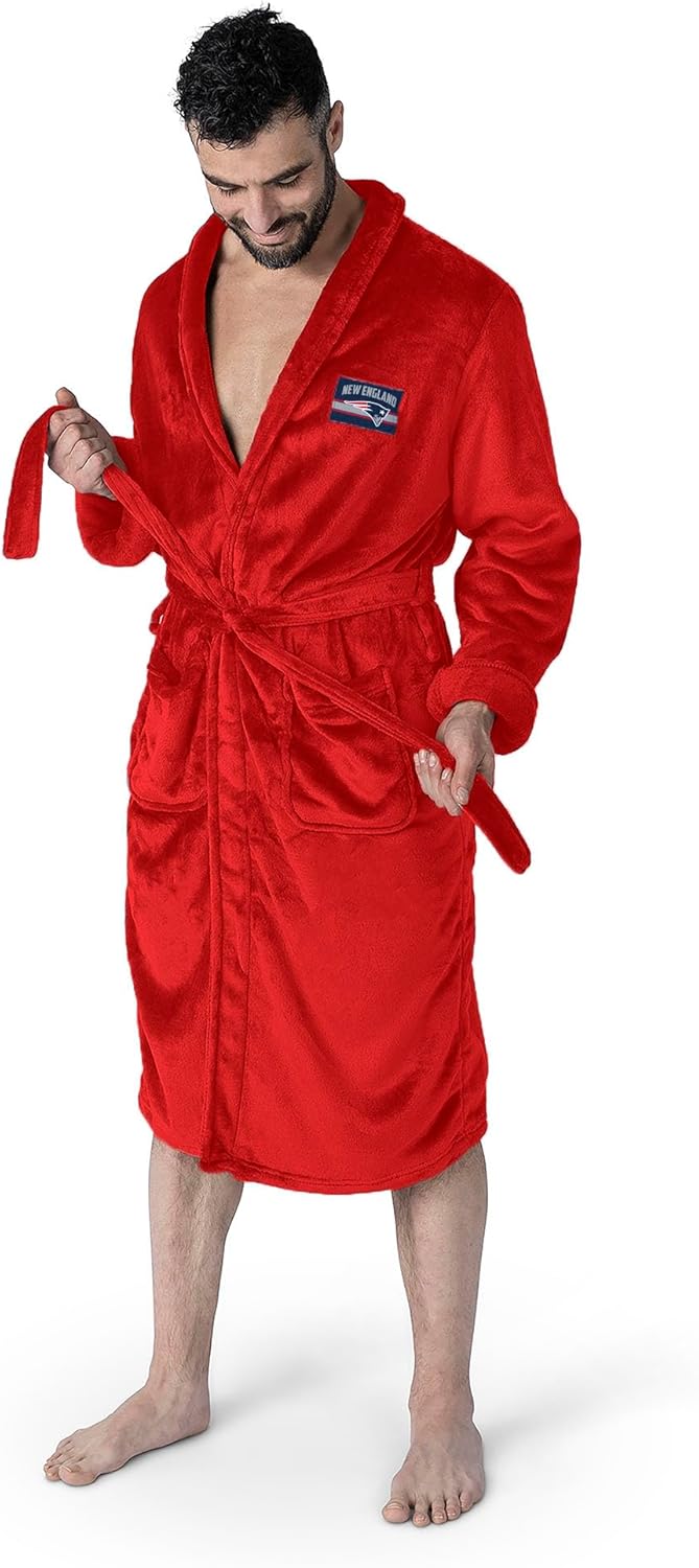 Northwest NFL New England Patriots Silk Touch Bath Robe, Large/X-Large, Rollout Red - Image 2