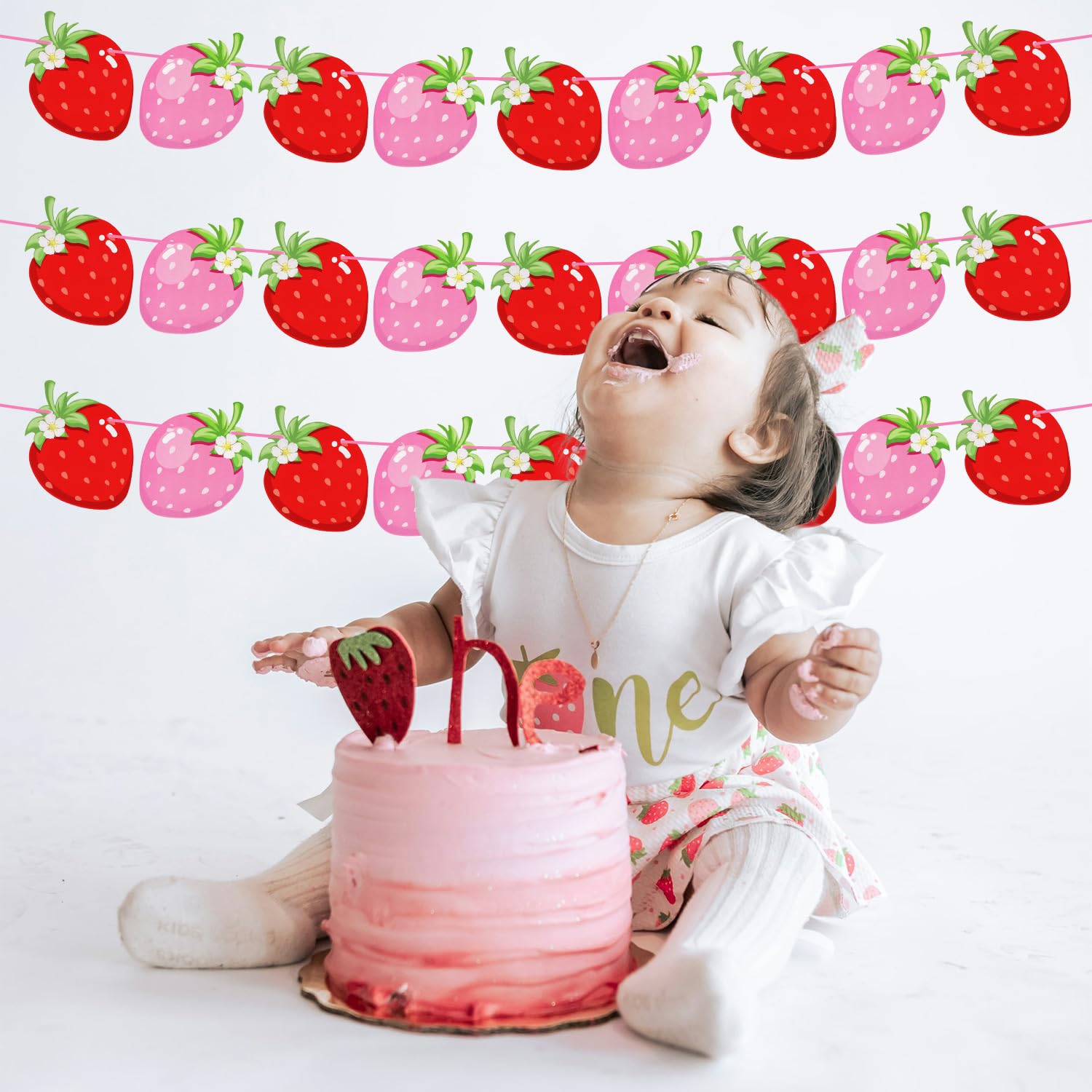 4 Stuks Aardbeienbanner, Berry Sweet Baby Banner met 36 Aardbeienkaarten Aardbeienfeestdecoratie voor Berry Eerste Verjaardag Babyshower Feestartikelen