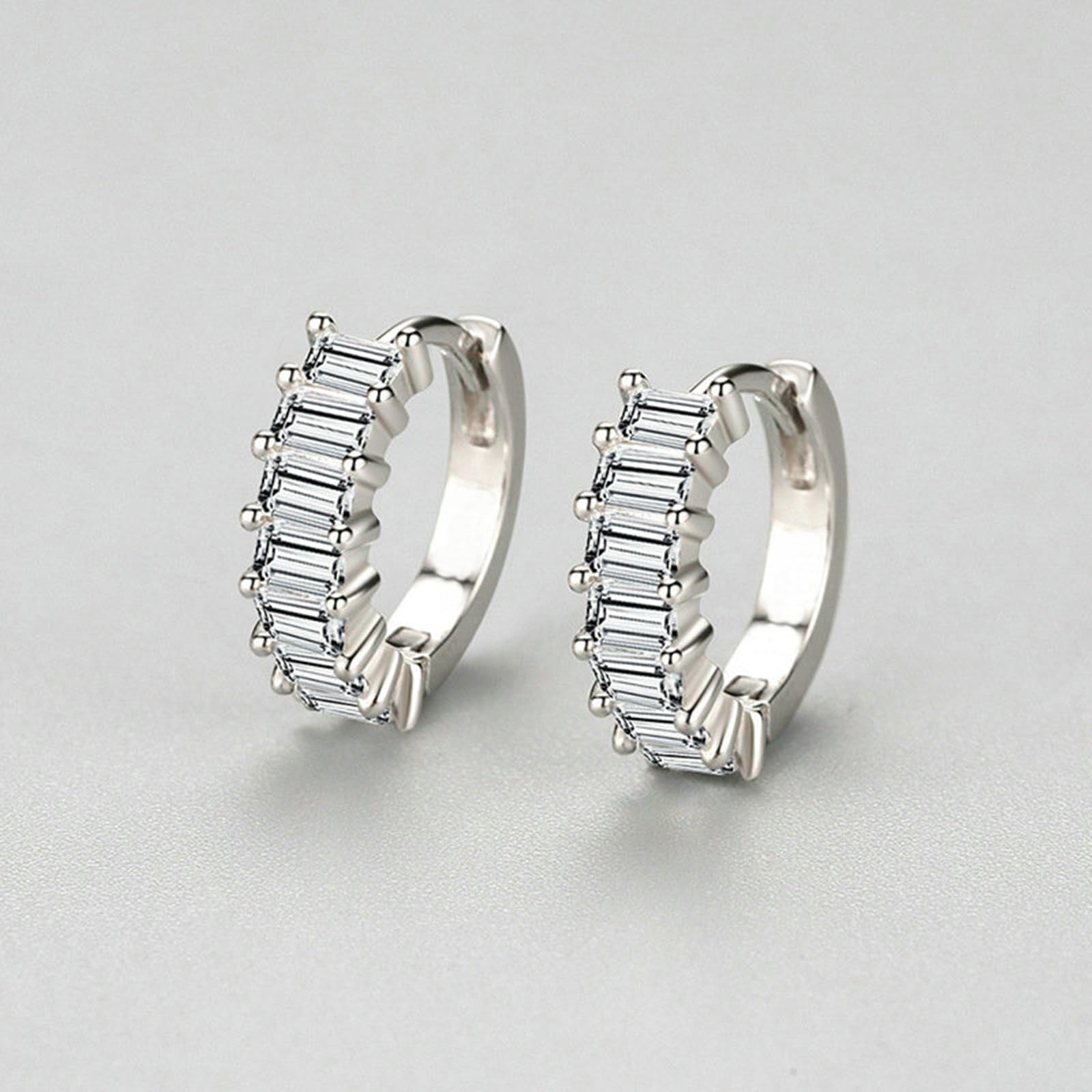 Wycian Orecchini a cerchio da donna con moissanite DEF, gioielli da donna orecchini a cerchio con montatura a 4 griffe, oro bianco 18 carati