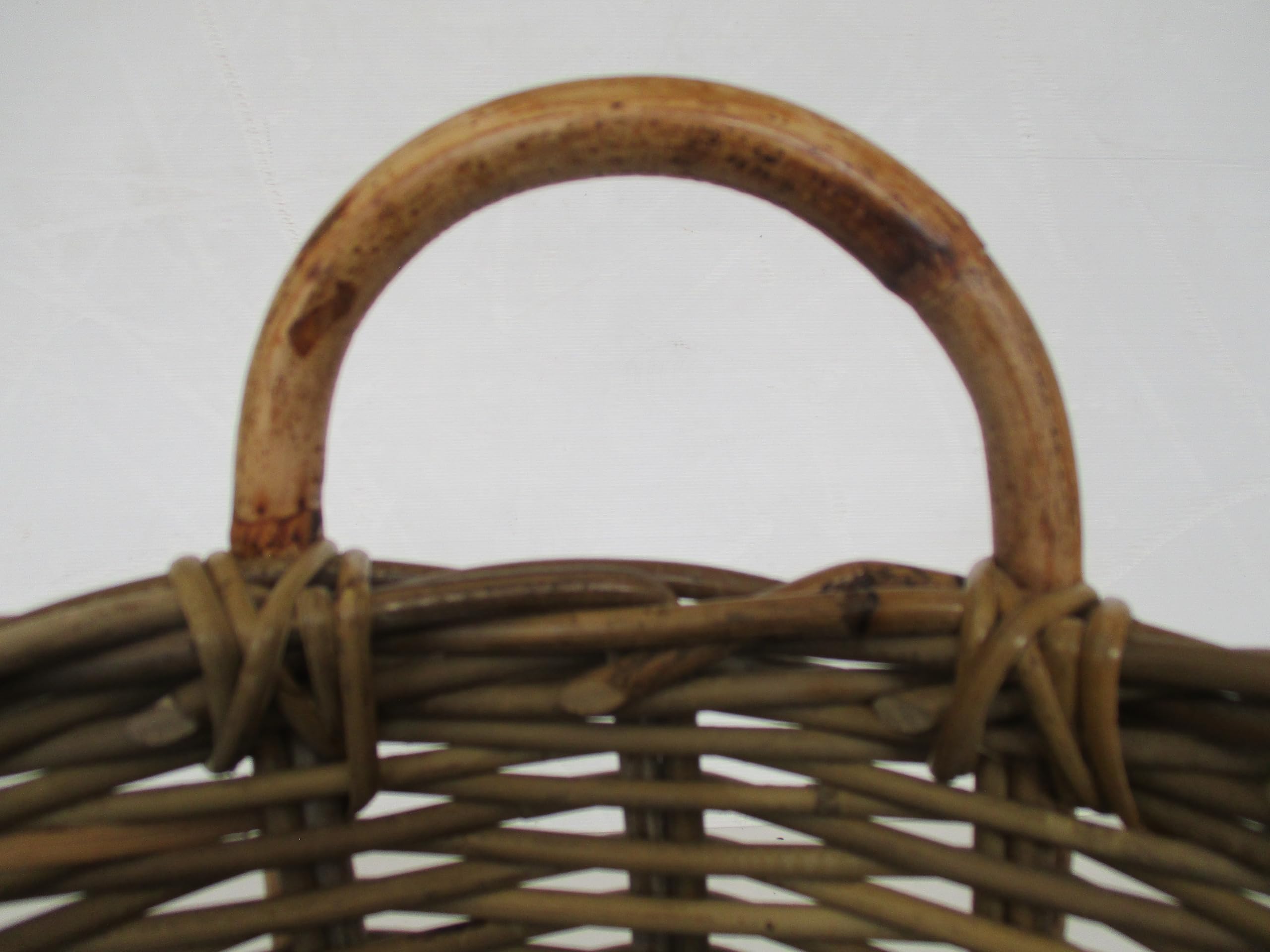 Resistente Cesto in Vimini Rattan Porta Vaso per Piante da Giardino - Artigianale ed Ecosostenibile - Coprivaso dal Design Rustico Intrecciato con Manici, Ideale per Interno ed Esterno CM 35X38 H