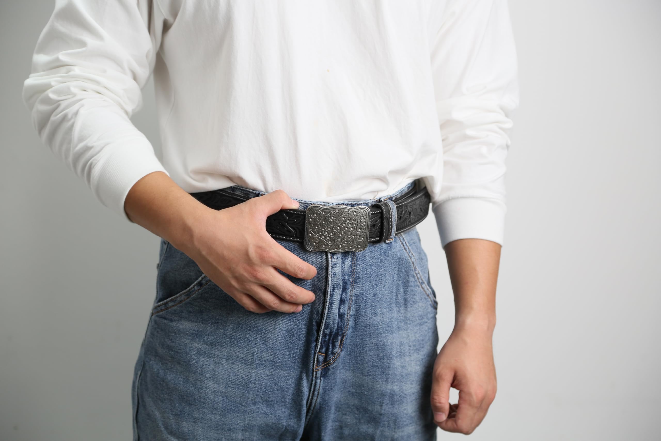 Arnold Palmer Men's Standard Perforated Feather Edge Golf Belt, White, 36