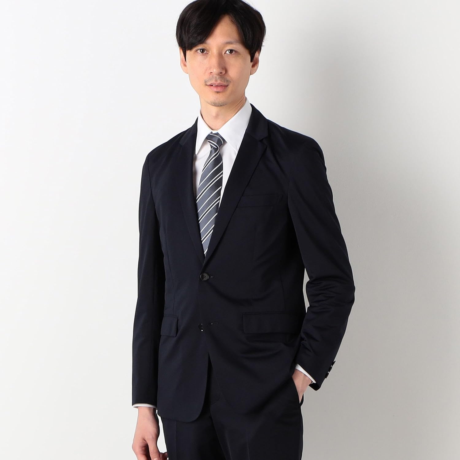 Amazon.co.jp: [コムサイズム] 洗えるスーツ ポリエステル タイプ