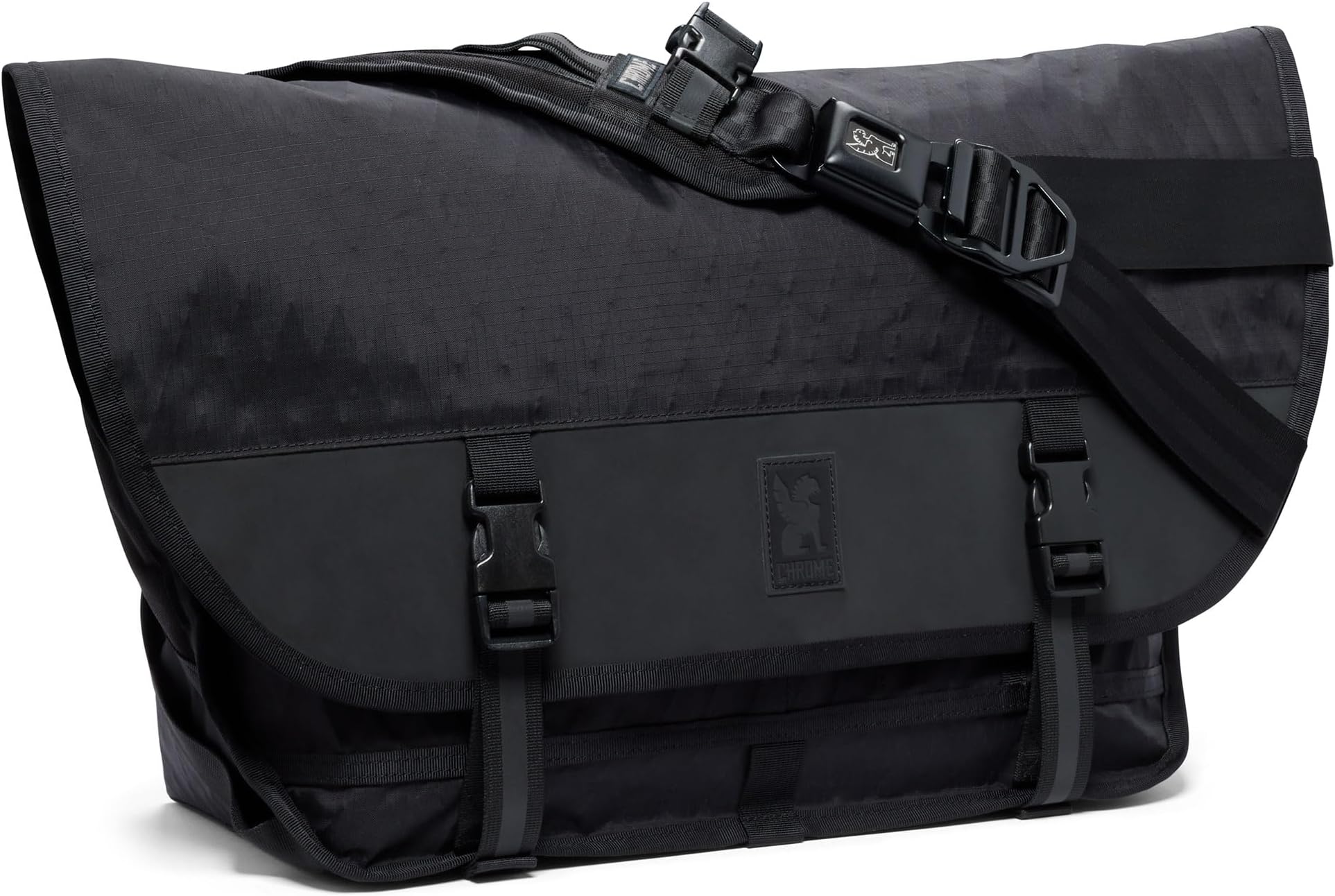 Chrome Citizen Reflective 24l Crossbody One Size
