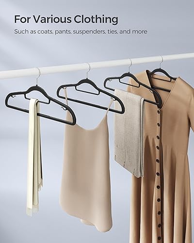 Miniatura 7 de SONGMICS UCRP20BK50 - Paquete de 50 perchas de plástico de alta resistencia, antideslizantes, ahorran espacio, 0.2 pulgadas de delgado, 16.5