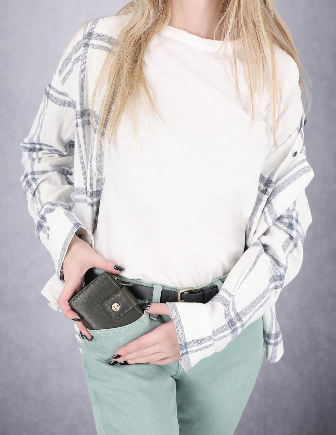 Timberland Women's Leather RFID Small Indexer Wallet Billfold - Image 4