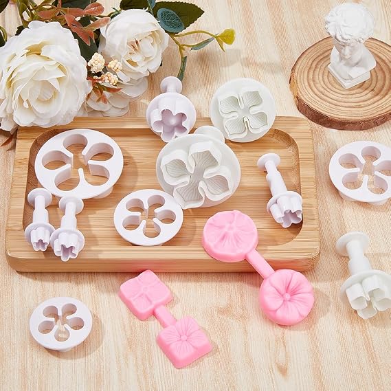 SUPERFINDINGS 13Pcs Flower Clay Cutters Set Silicone Clay Modeling Tool Plastic Polymer Petal Clay Cutters Fondant Cake Cookie Plunger Cutter Petal Press Mold Five-Petaled Clay Earrings Cutters