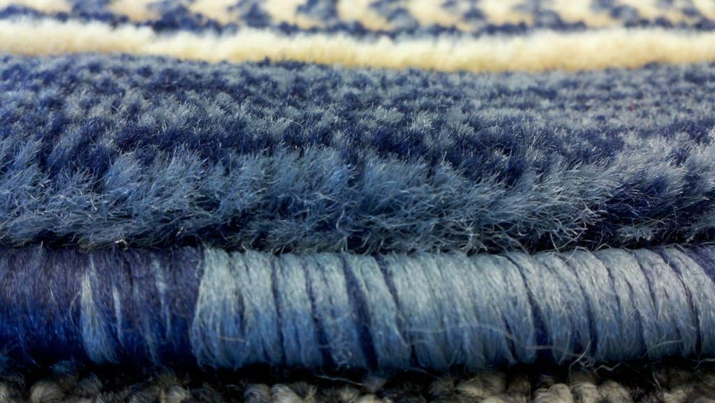 Americana Traditional Octagon Area Rug Light Blue Design 121 (4 Feet X 4 Feet)