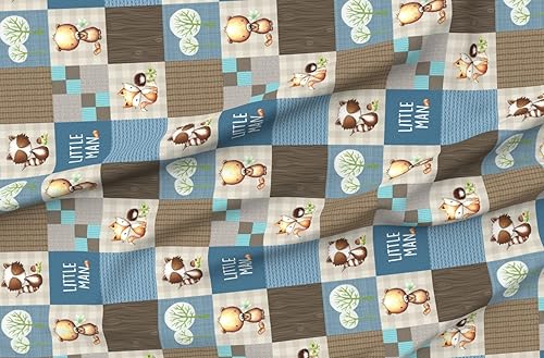 Spoonflower The Yard - Edredón de retazos de Woodland Little Man, oso mapache, zorro, crema, azul, marrón, impreso en tela Minky por yarda, mantas