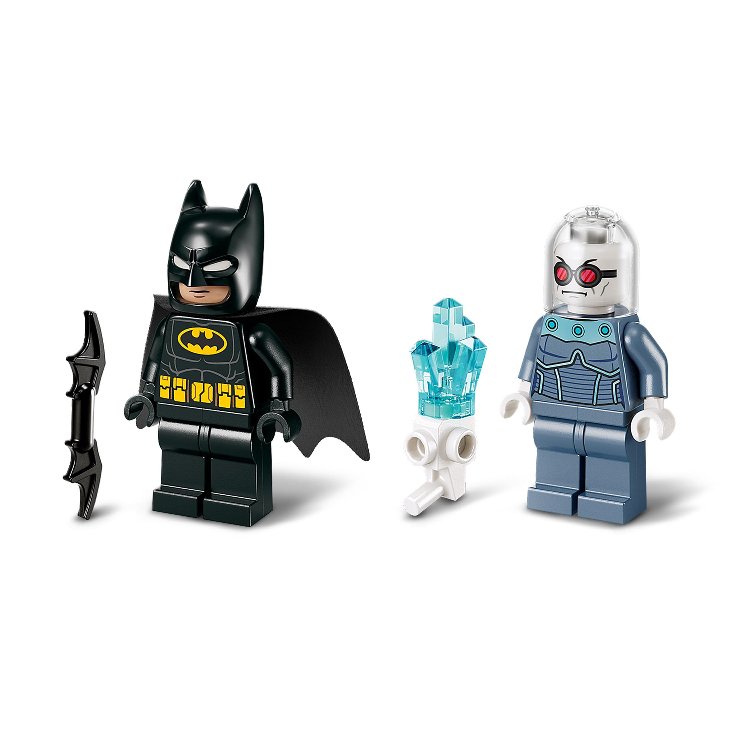 LEGO DC Batman e Batmobile Contro Mr. Freeze - Macchina Giocattolo del Supereroe con 2 Minifigure, Accessori e Starter Brick per l'Auto, Giochi per Bambini e Bambine da 4 Anni in su, Idea Regalo 76301