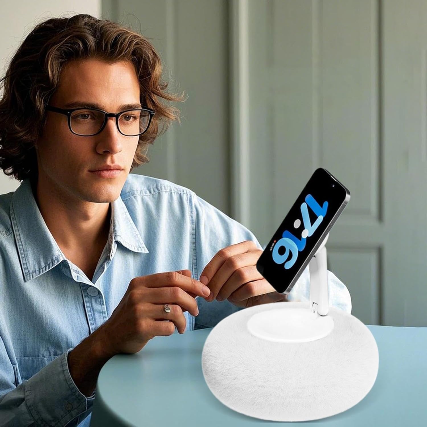 調整可能な電話枕スタンド 吸引カップベース付き 柔らかいクッション素材 20x8cm ベッド・ソファ用 スマホ・タブレット対応 ビデ