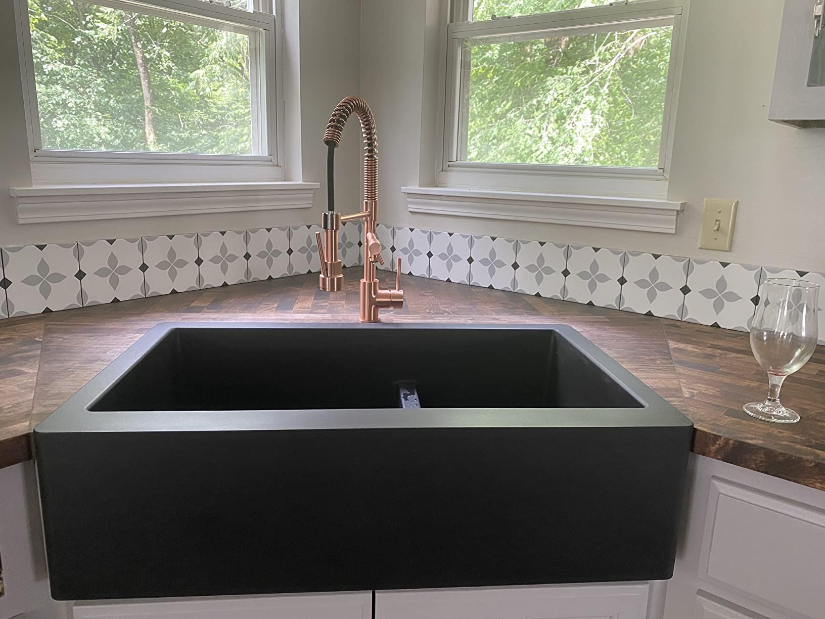 Avola Klassische Kupfer-Küchenarmatur mit herausziehbarem Sprüher, rotgoldener Küchenspüle Wasserhahn mit Topffüller, Einzelhandel, kommerzieller Messinghahn für Bar, Wäsche, Wohnmobil, Mehrzweckspüle