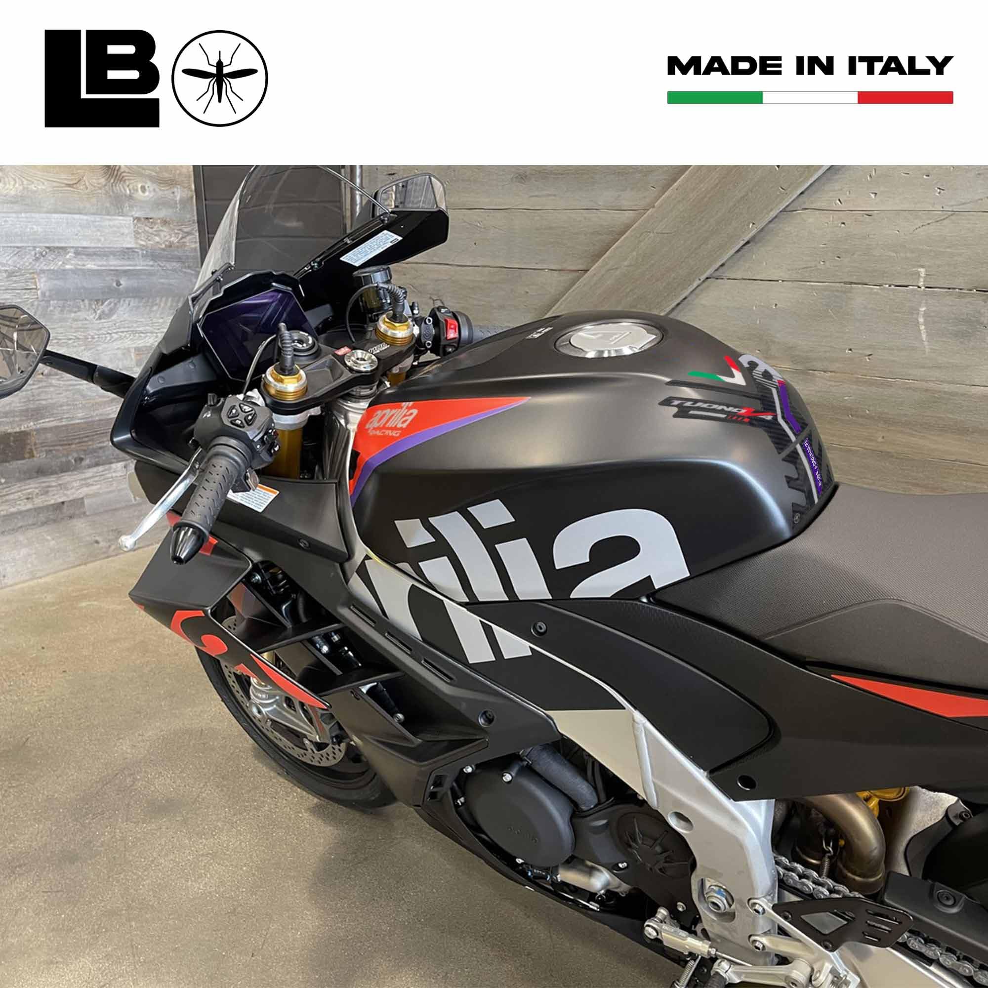 Az Graphishop Paraserbatoio Resina 3D Compatibile Con Aprilia RS 660 2021-2025 GP-3045