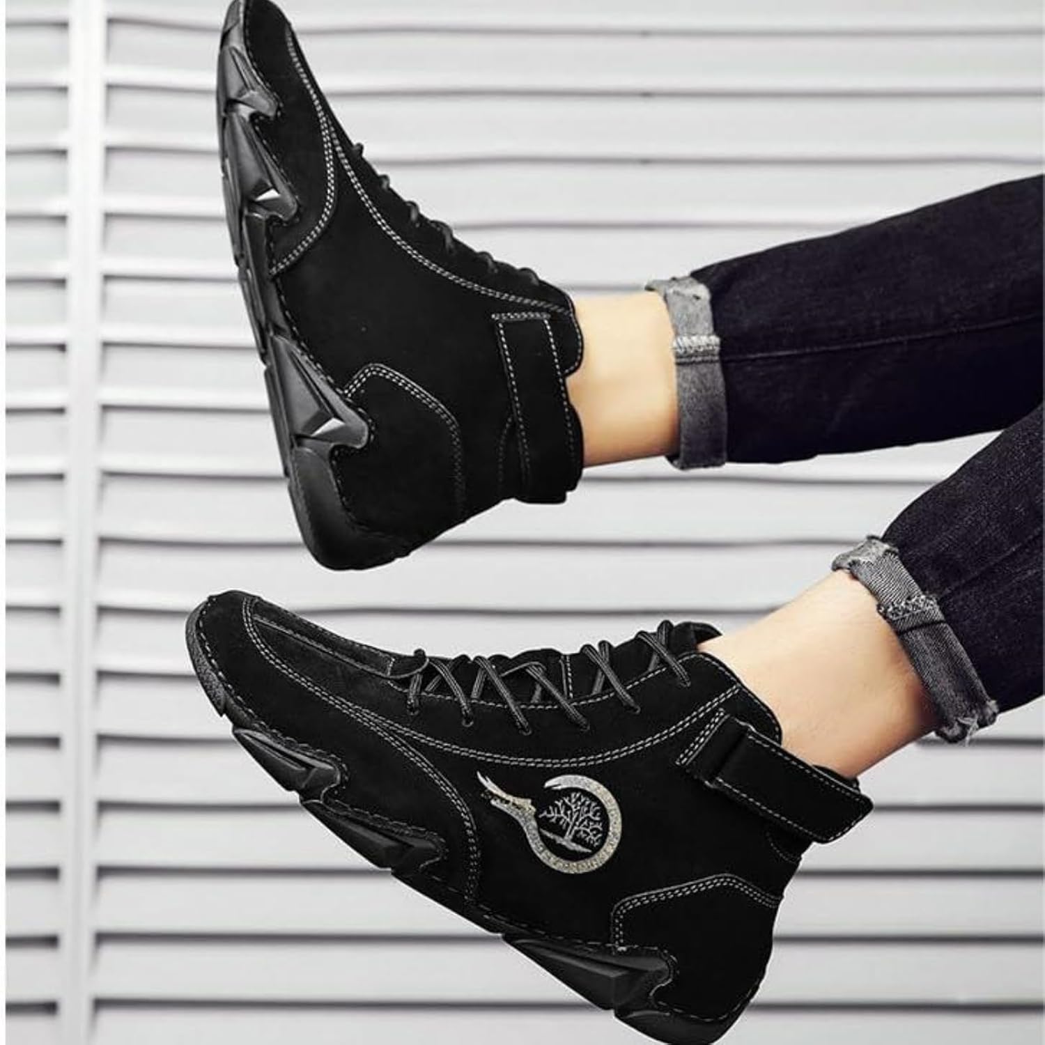 Men's High top Boots Lightweight Leather Sneakers Ankle Chukka Boots Slip On Non-Slip Waterproof Outdoor Walking Shoes