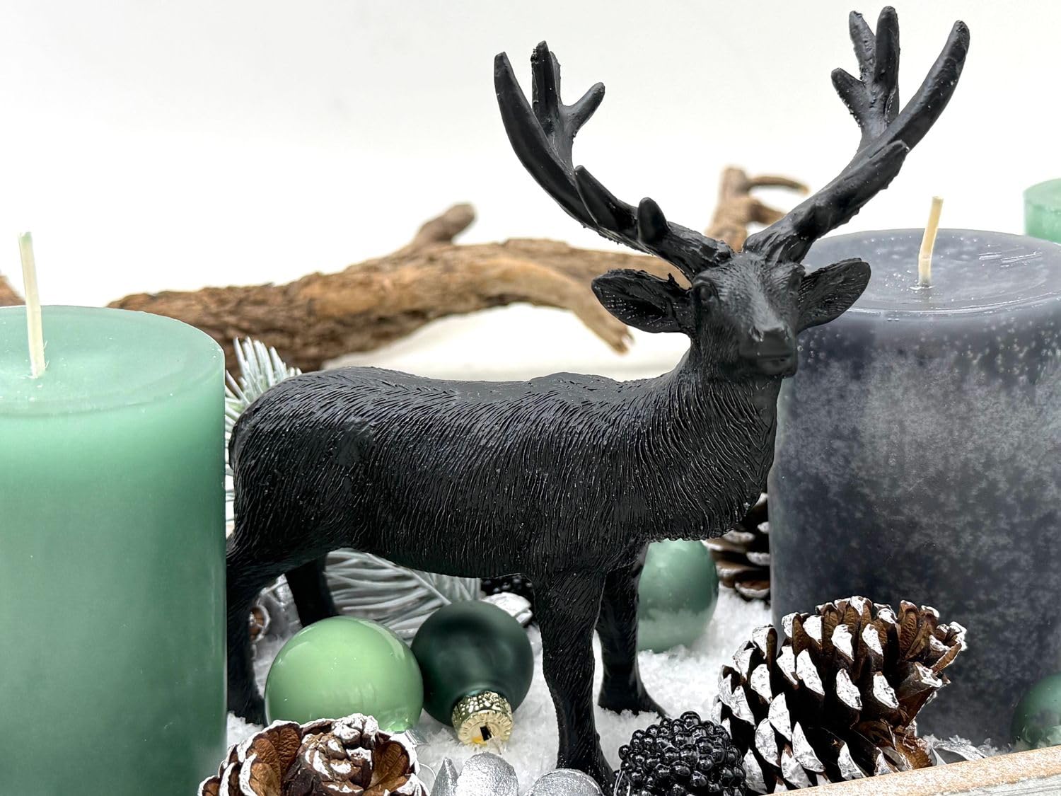 ZauberDeko Adventsgesteck Weihnachten Deko Adventskranz Tablett Modern Hirsch Schwarz Adventskerzen Grau & Salbei 40cm L