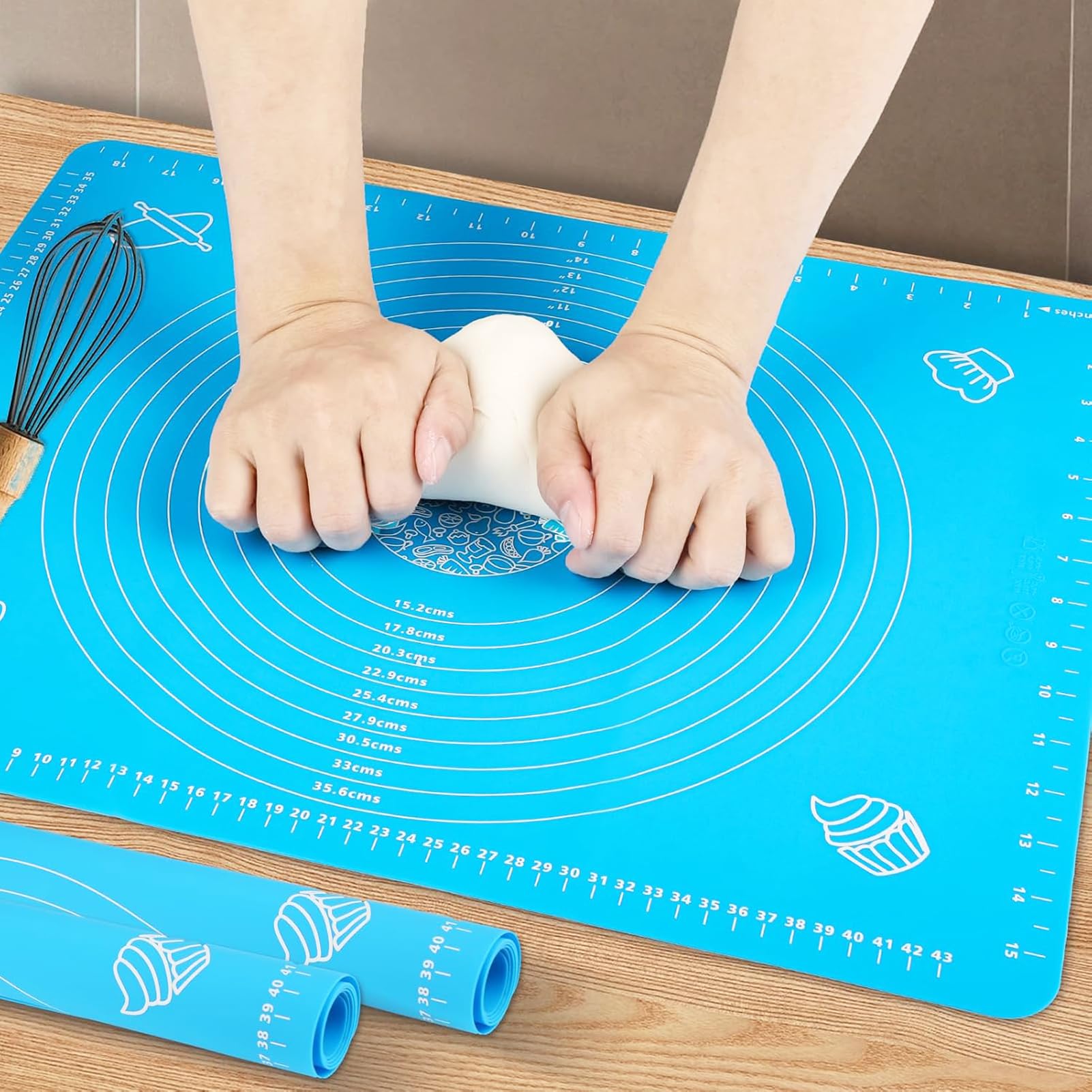 Silicone Pastry Mat Non Stick Extra Thick Baking Mat with Measurement Fondant Mat (Blue, 16×20)