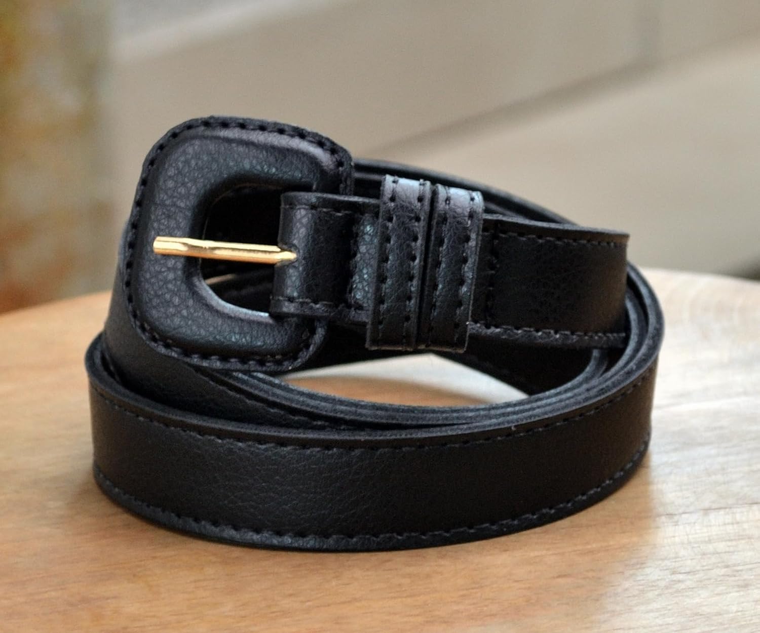 Kit 3 Cintos Feminino Clássico Atemporal Fivela Encapada em promoção! Veja a oferta e mais achadinhos de Cintos & Lenços 6 Hoje é o melhor dia para comprar Kit 3 Cintos Feminino Clássico Atemporal Fivela Encapada com aquele preço maroto! Promoção! Aproveite a oferta! 6