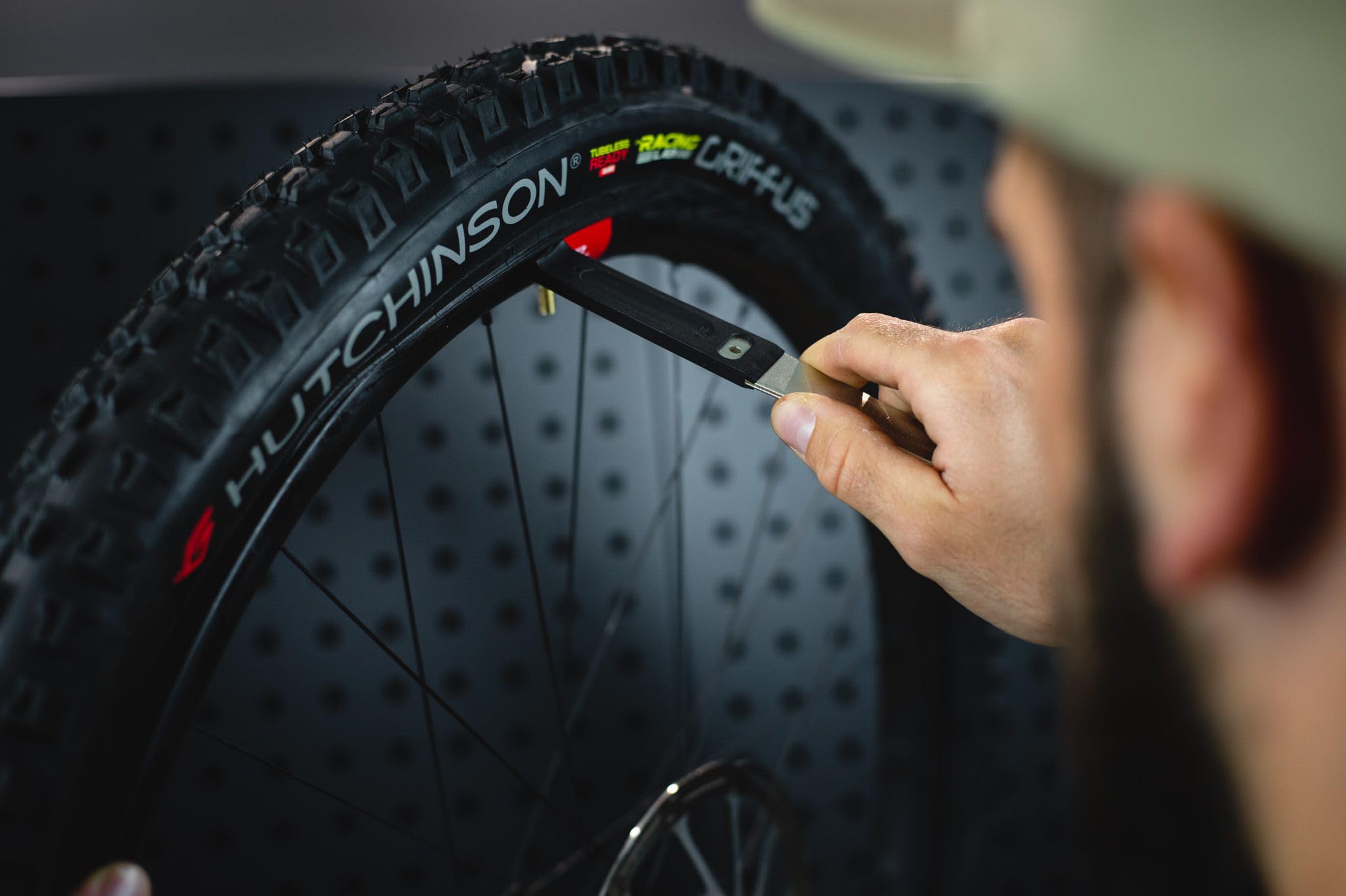 HUTCHINSON - Atelier smontagomme - Città - Per pneumatici da strada, MTB e ghiaia - Accessori per bici - Leggero e resistente - Plastica rinforzata e metallo