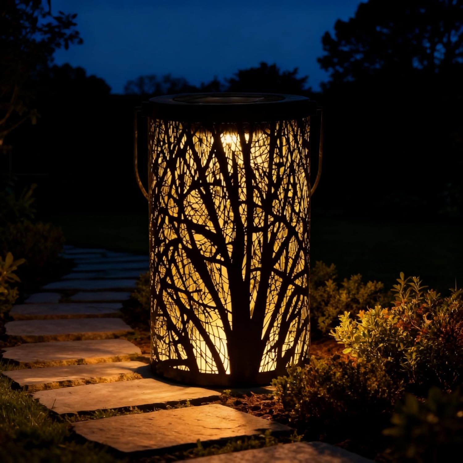 Solar LED Ironwork Latticed Lantern Tree Branch Projection Light for Outdoor Grass Courtyard Landscape Decorative Lighting (Bronze)