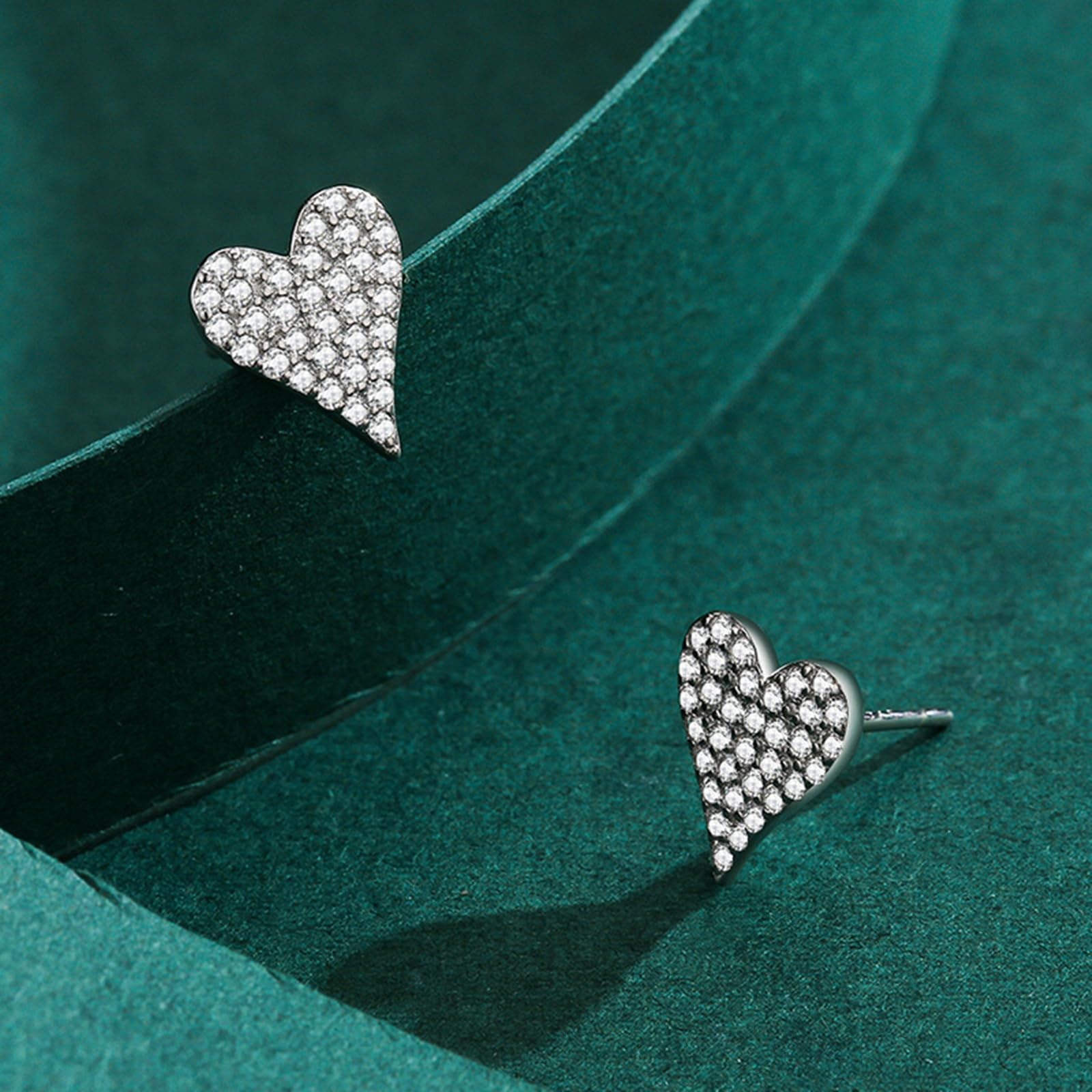 Orecchini da donna in vero oro 9/14/18 K, con pavé di moissanite a forma di cuore