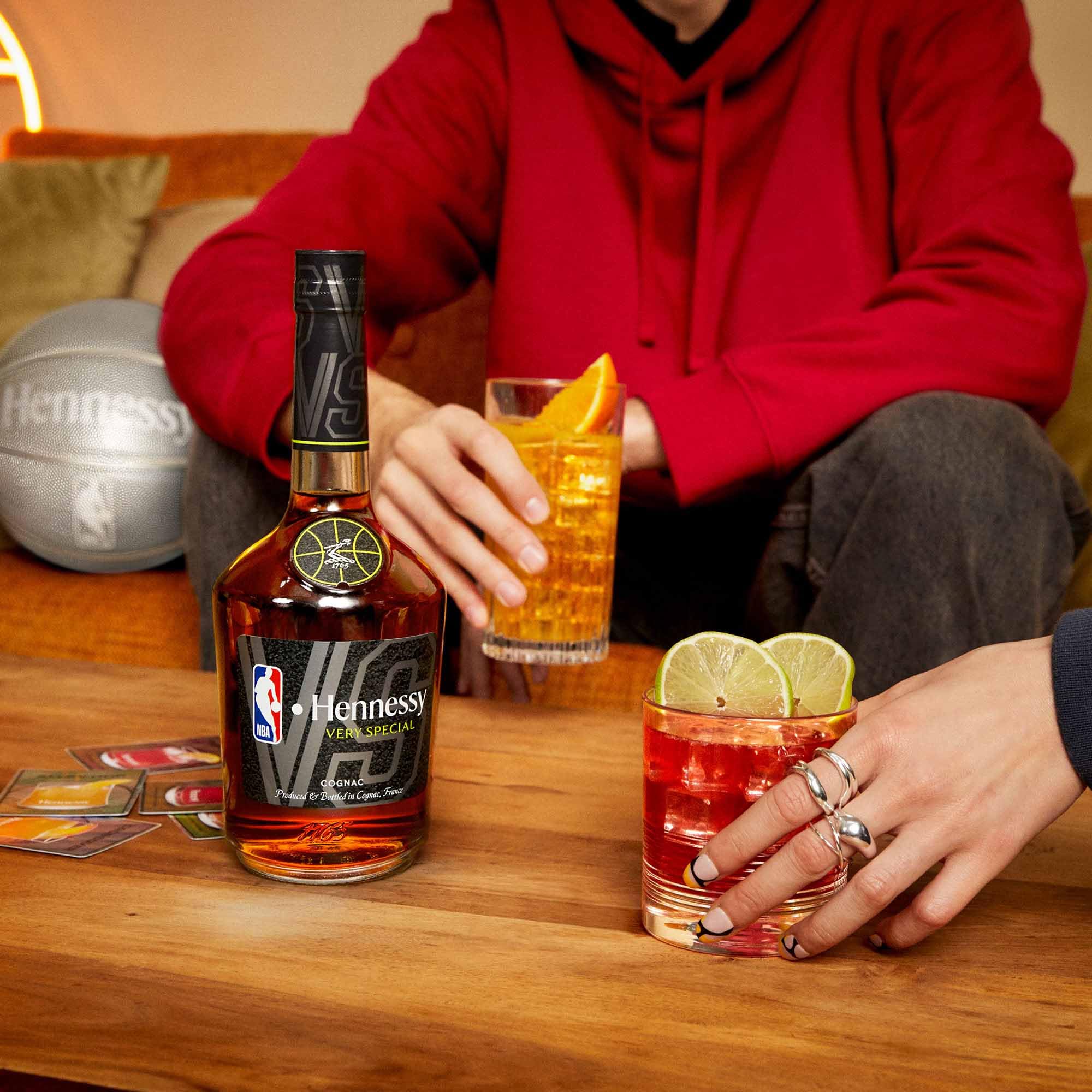 Hennessy V.S Cognac limitierte NBA Edition, 0,7L