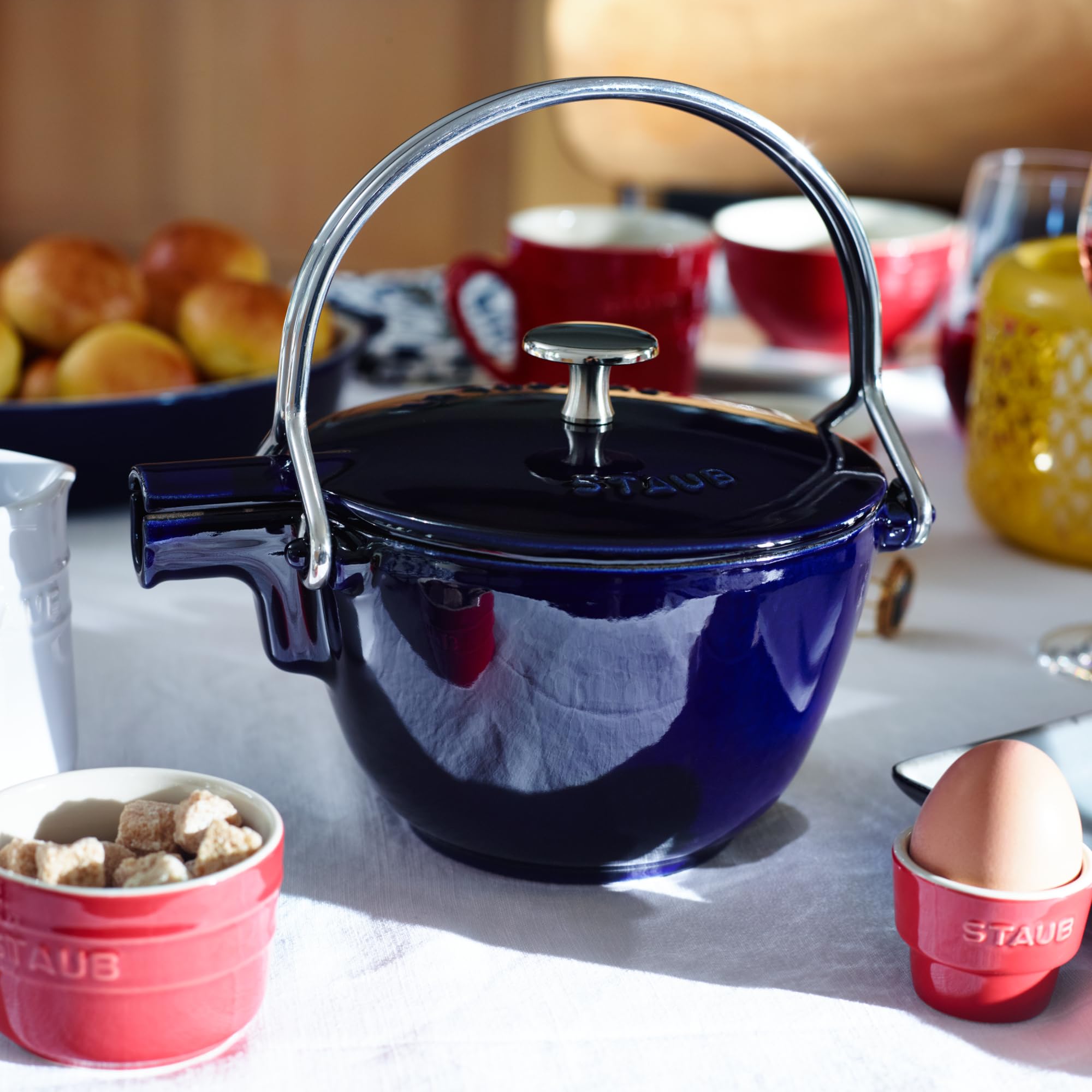 Amazon.com: Staub Cast Iron 1-qt Round Tea Kettle - Dark Blue