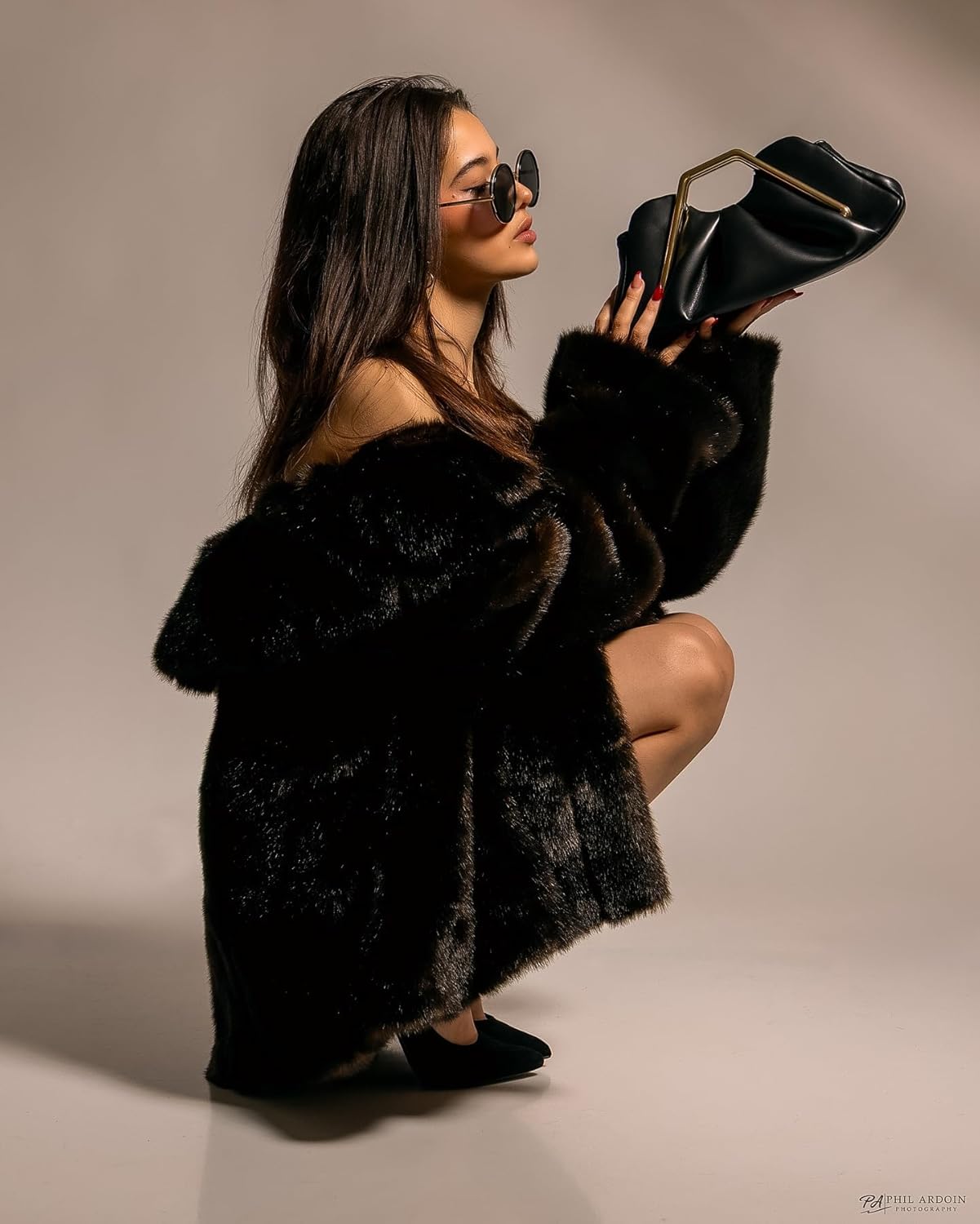 JW PEI Women's Lila Metal Frame Clutch - Image 2