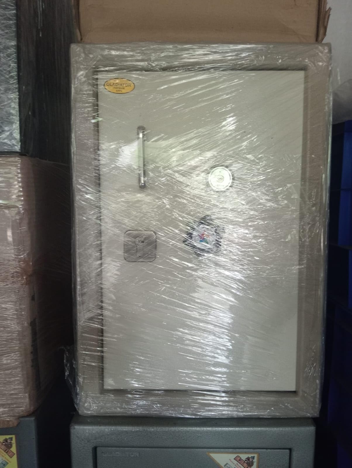 Gladiator Home Safety Locker (Key)-image-10