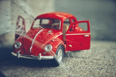 Kinsmart Maggiolino Volkswagen Blu, Modello Die-Cast 1:32 Con Action Pull-Back E Porte Apribili - Auto Giocattolo Da Collezione Per Bambini