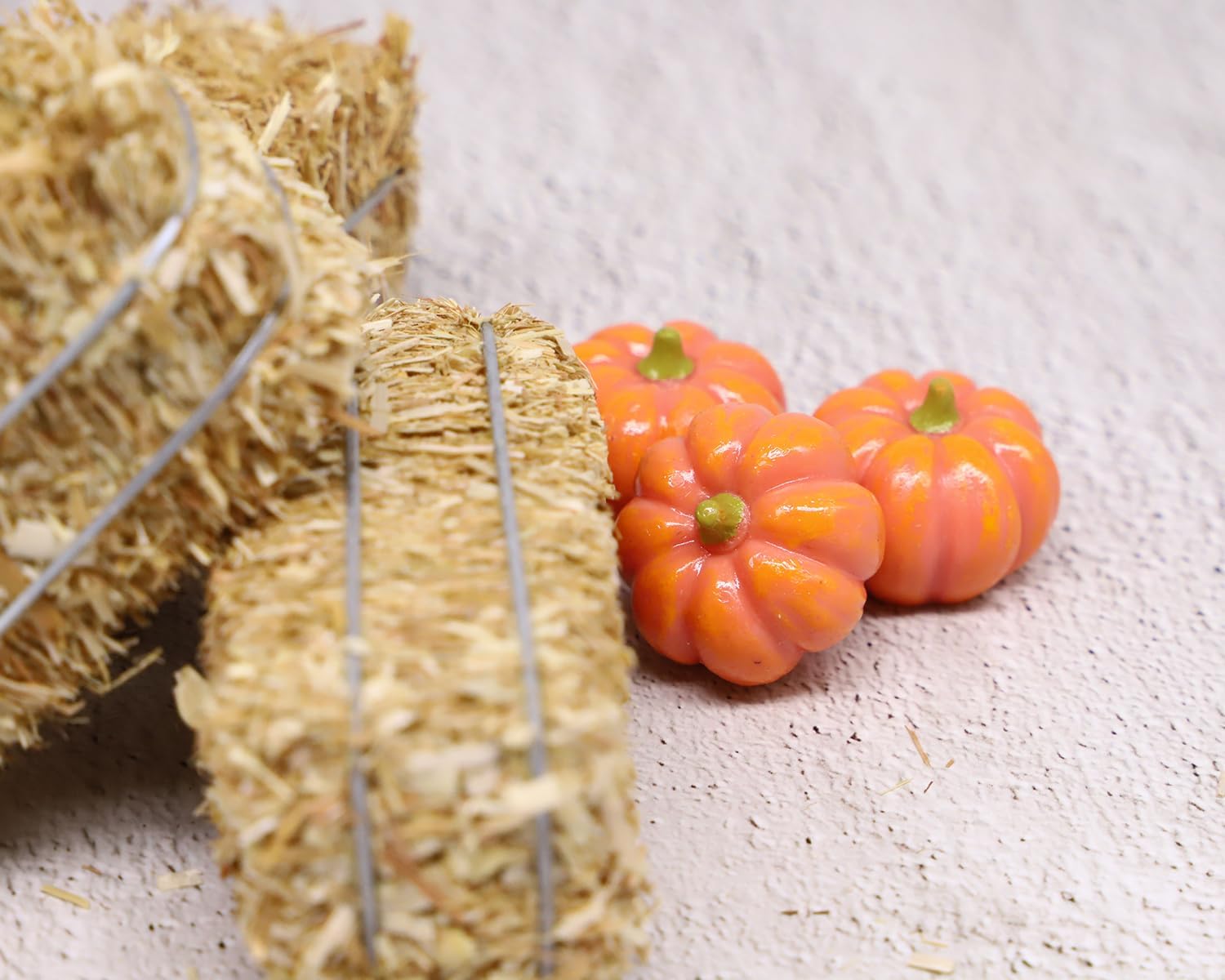 Mini Hay Bale with Pumpkins Set, Miniature Straw Bale, Dollhouse Miniature Hay, for Fall Miniatures, Mini Halloween, Dollhouse, Fairy Garden, Diorama,Tiered Tray - Image 5