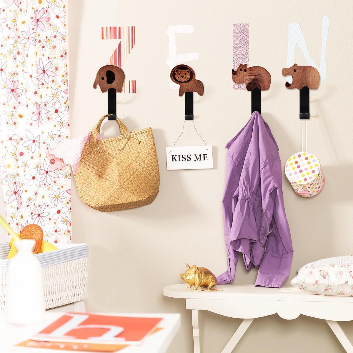 Perchero Infantil de Madera Para Pared - 5 Ganchos de Metal Negros Para Niños, Ideal Para Ropa, Bufanda, Sombrero, Bolsa (5 Animal)