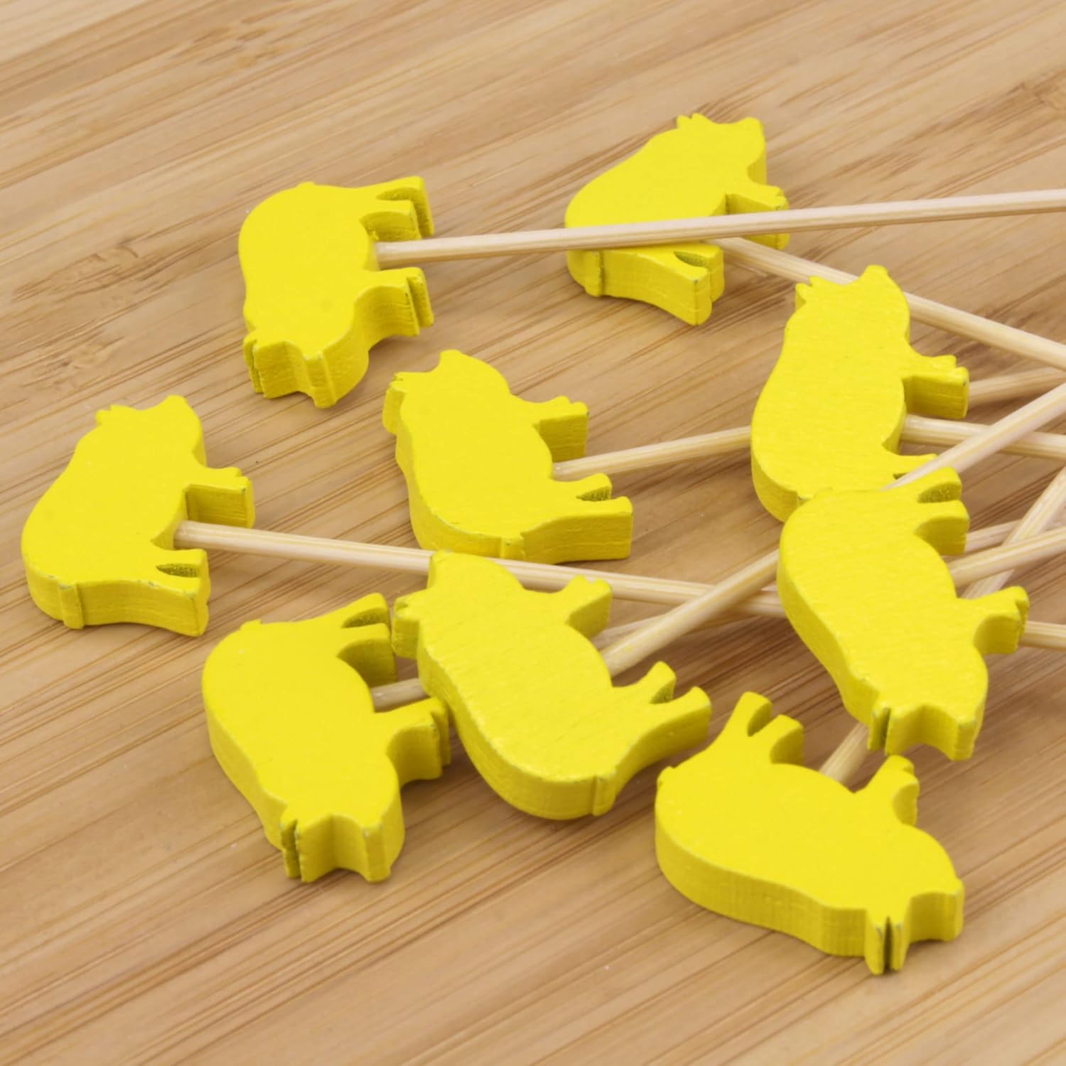 BambooMN 3.9インチ イエローピッグ ファンシーカクテル前菜 竹楊枝ピック マドラースティック フルーツパーティー シャル