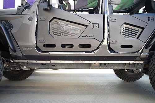 Miniatura 6 de DV8 Offroad Rock Skins para el Jeep Wrangler JL 2018-2025 de 4 puertas | Protege los paneles inferiores de la carrocería de rocas y escombros |