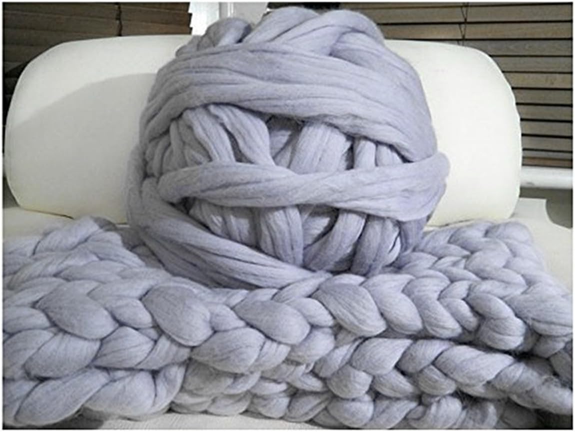 Giant Wool Yarn Chunky Arm Knitting Super Soft Wool Yarn Bulky Wool Roving (0.5kg/1.1 lbs, Light Grey)