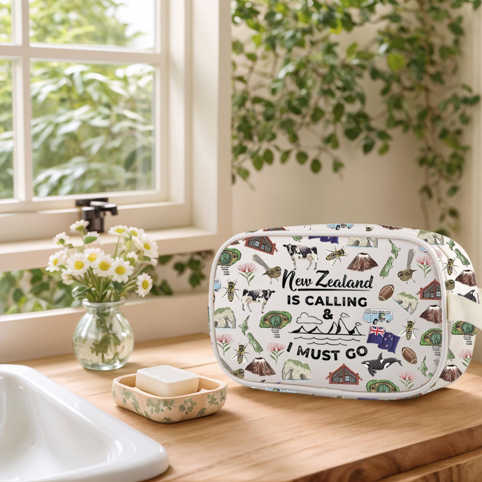 New Zealand Inspired Gift New Zealand Lover Cosmetic Bag Summer Vacation Makeup Zipper Pouch (New Zealand mb UK) - Image 4