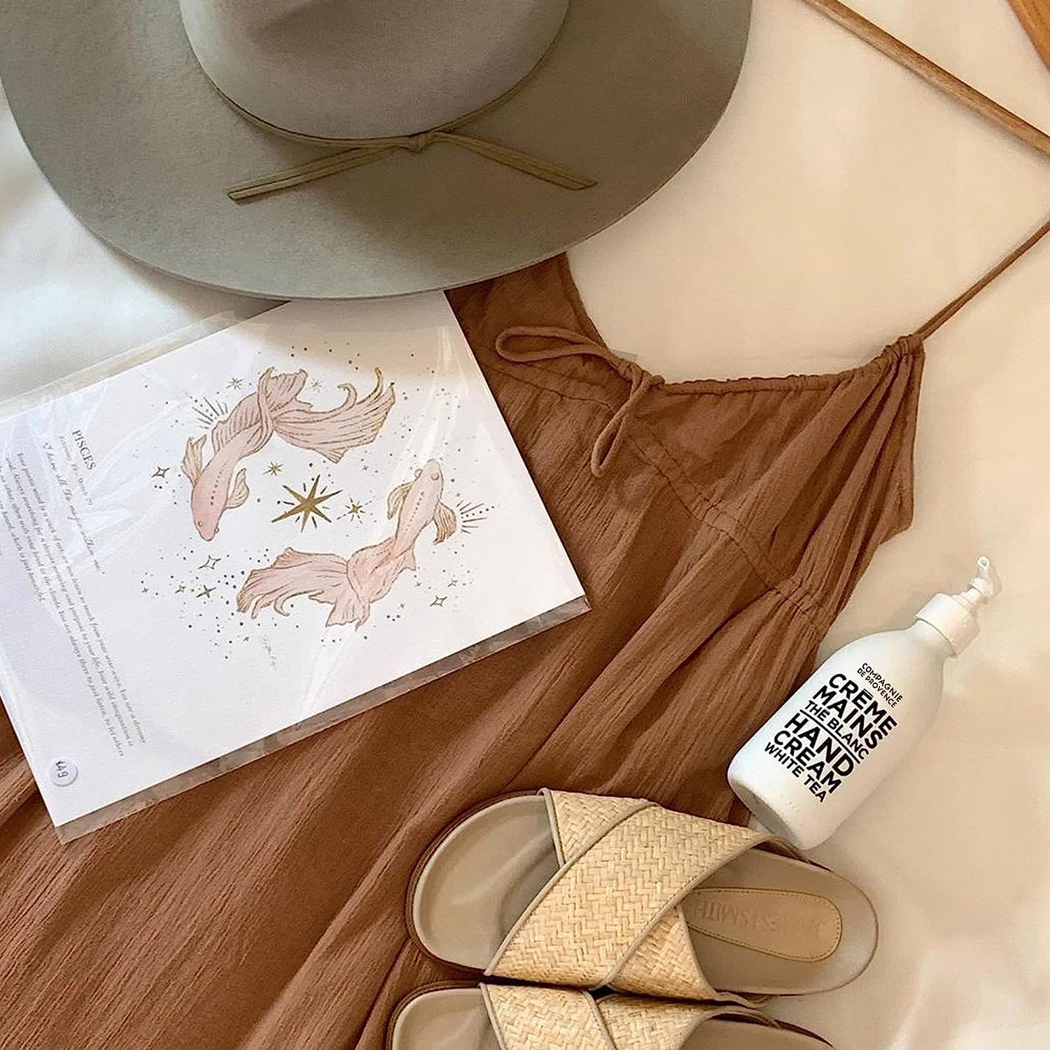 Compagnie de Provence Luxury Hand Cream - White Tea - 10 Fl Oz Glass Pump Bottle - Image 7