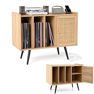 KOMFOTTEU Soporte para Tocadiscos con Estación de Carga, Mueble para Discos de Vinilo con 3 Estantes Abiertos y Armario con Puerta de Ratán, Mesa Auxiliar para Álbumes con Estante Ajustable (Natural)
